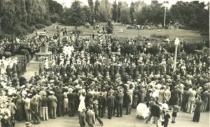 VictoryMemorialGardens,c.1945 [RW5.390]