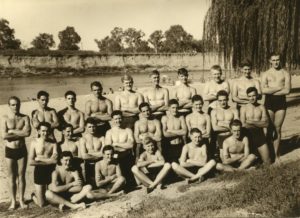 Wagga Beach Lifesavers, 1950 [RW5.406]